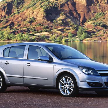 astra-family-hatchback %2