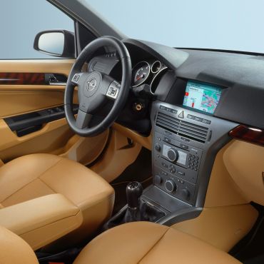 astra-family-hatchback %2