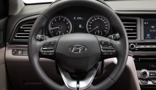 Hyundai Elantra 2019