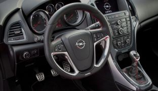 Opel Astra: GTC