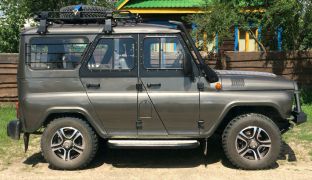 UAZ Hunter